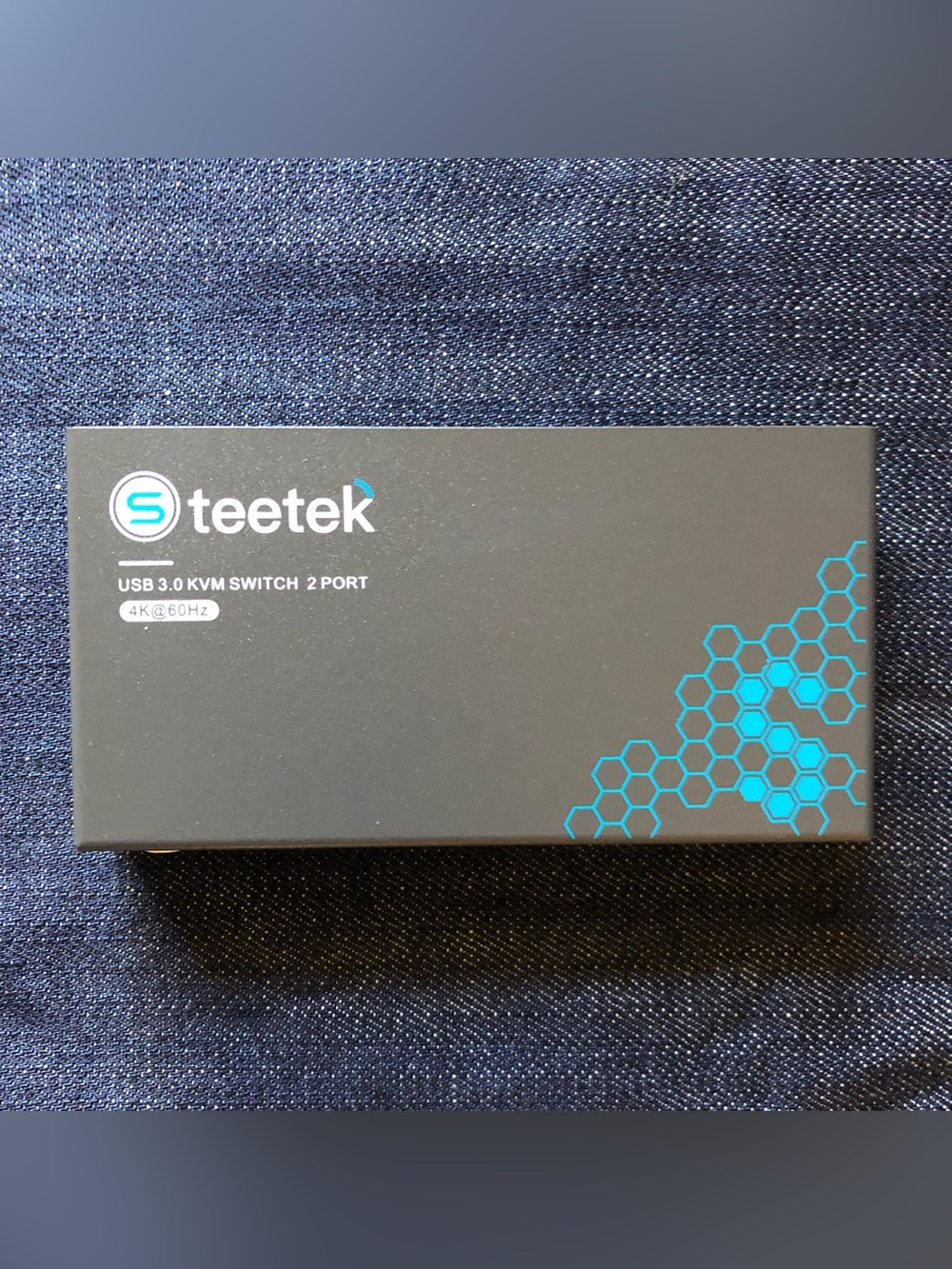 Steetek USB 3.0 KVM Switch